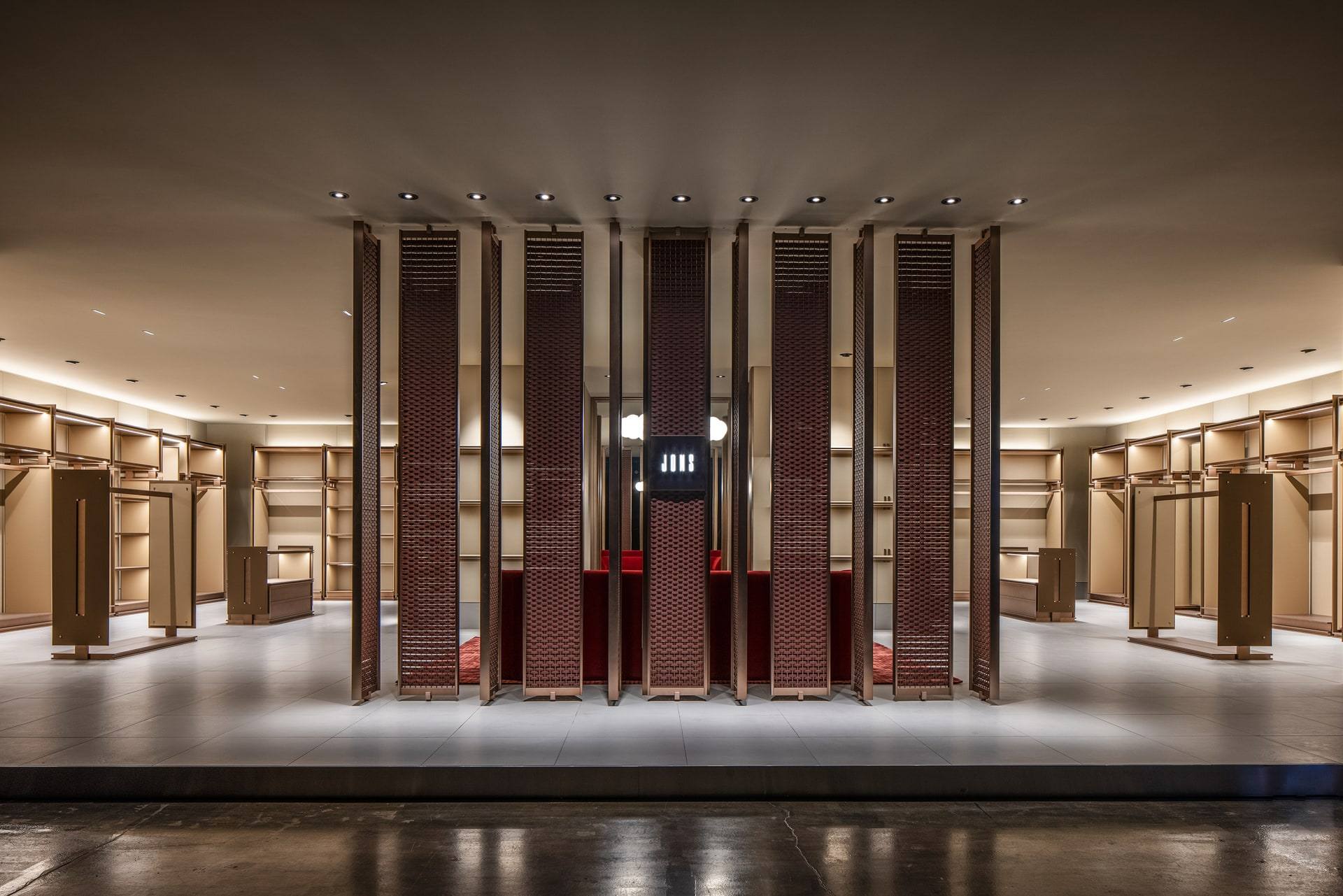 Jons — interior, 1 of 14
