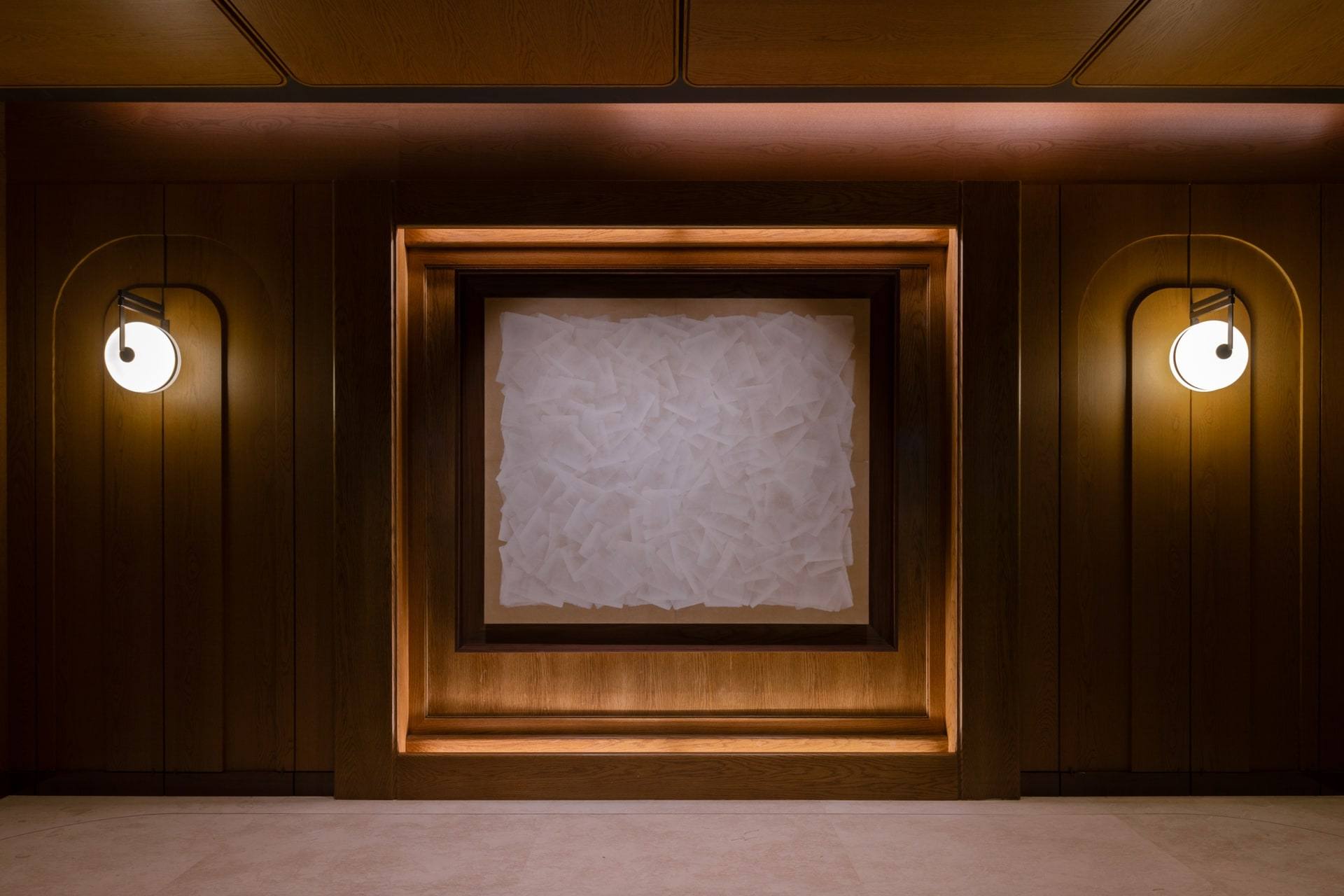 Lotte Avenuel Emerald Lounge — interior, 1 of 30