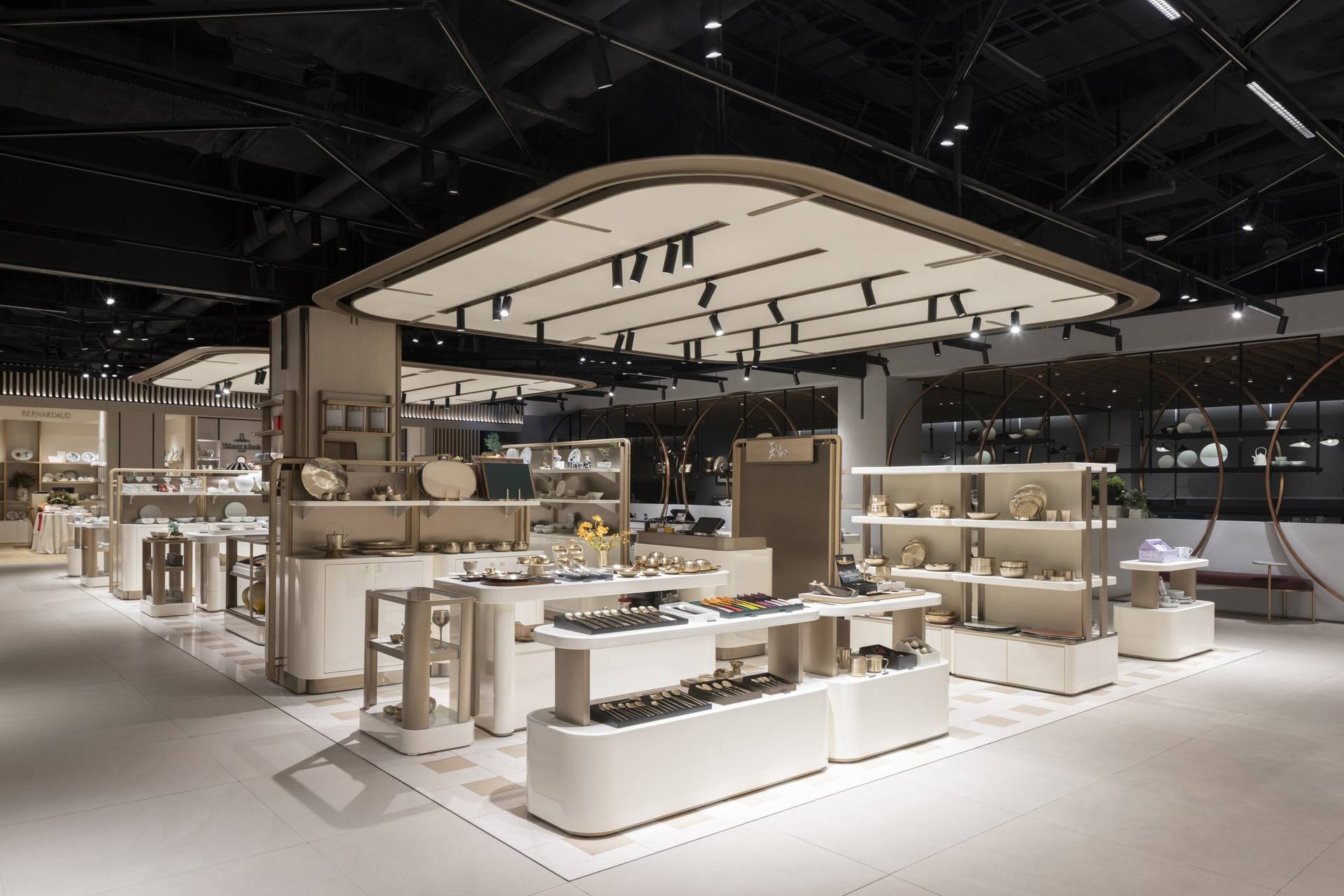 Shinsegae Gangnam-Table&Dishware — interior, 1 of 21