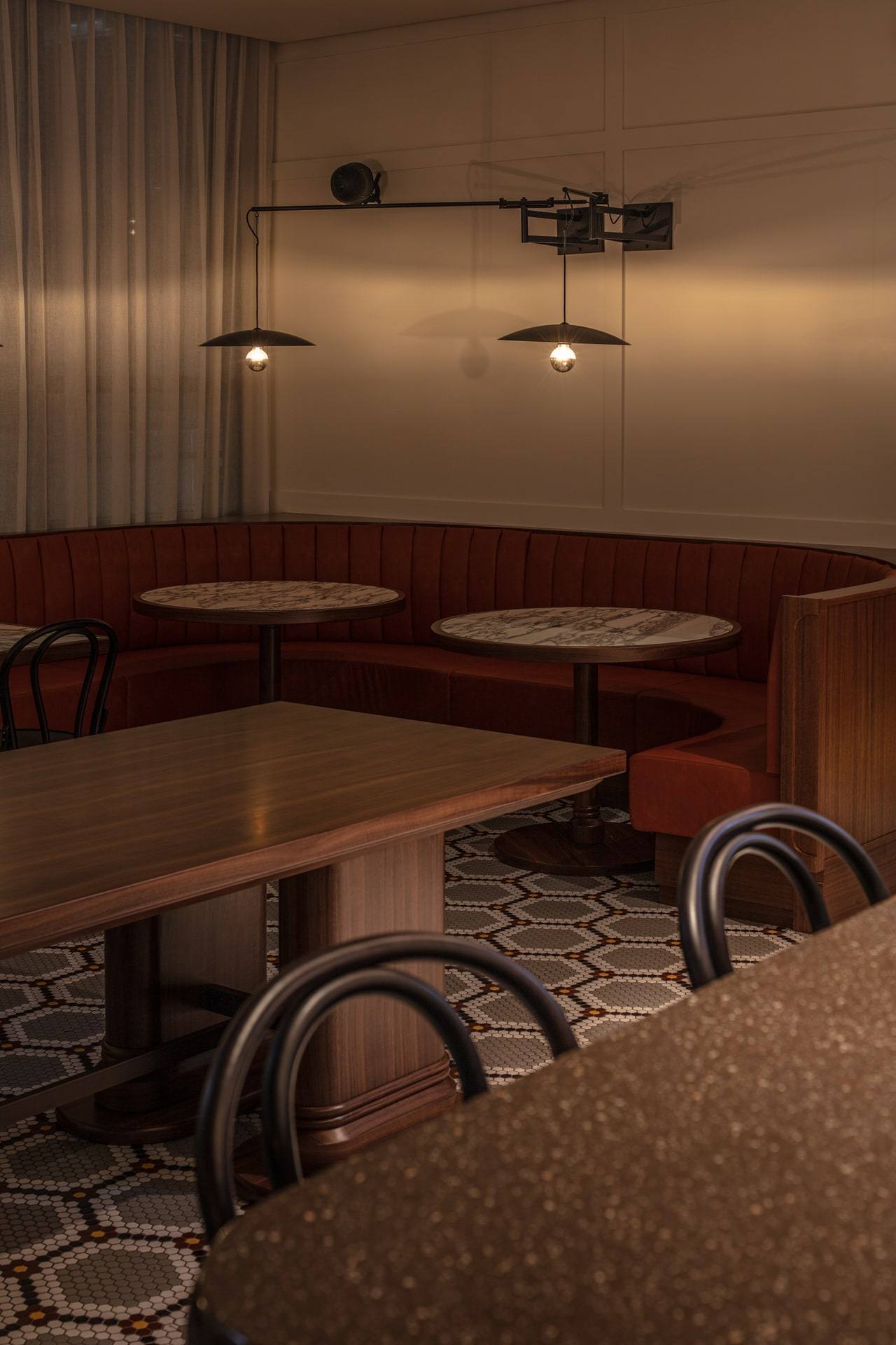 Monsieur Benjamin — interior, 3 of 12