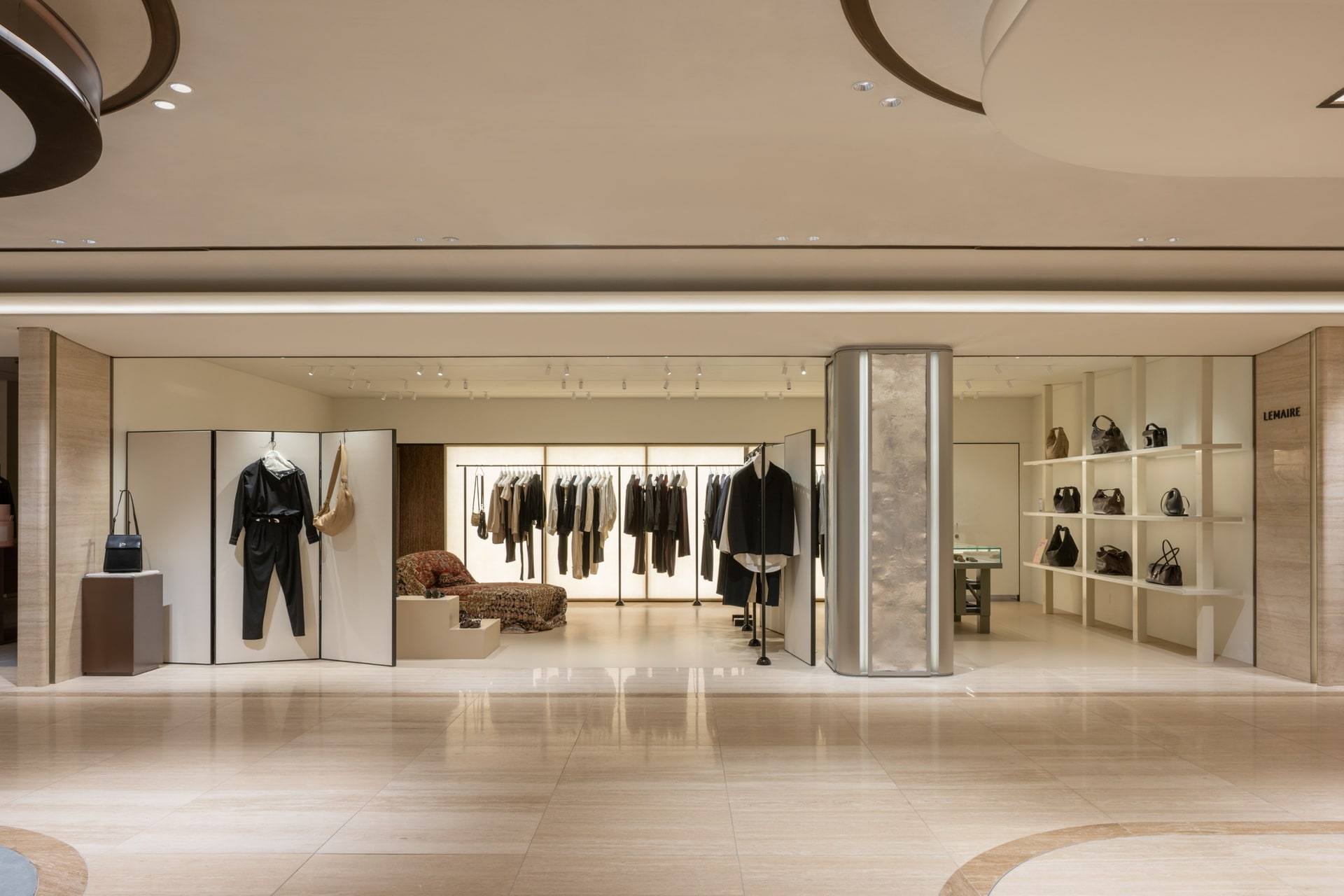 Shinsegae The Main-Luxury Designer — interior, 3 of 20