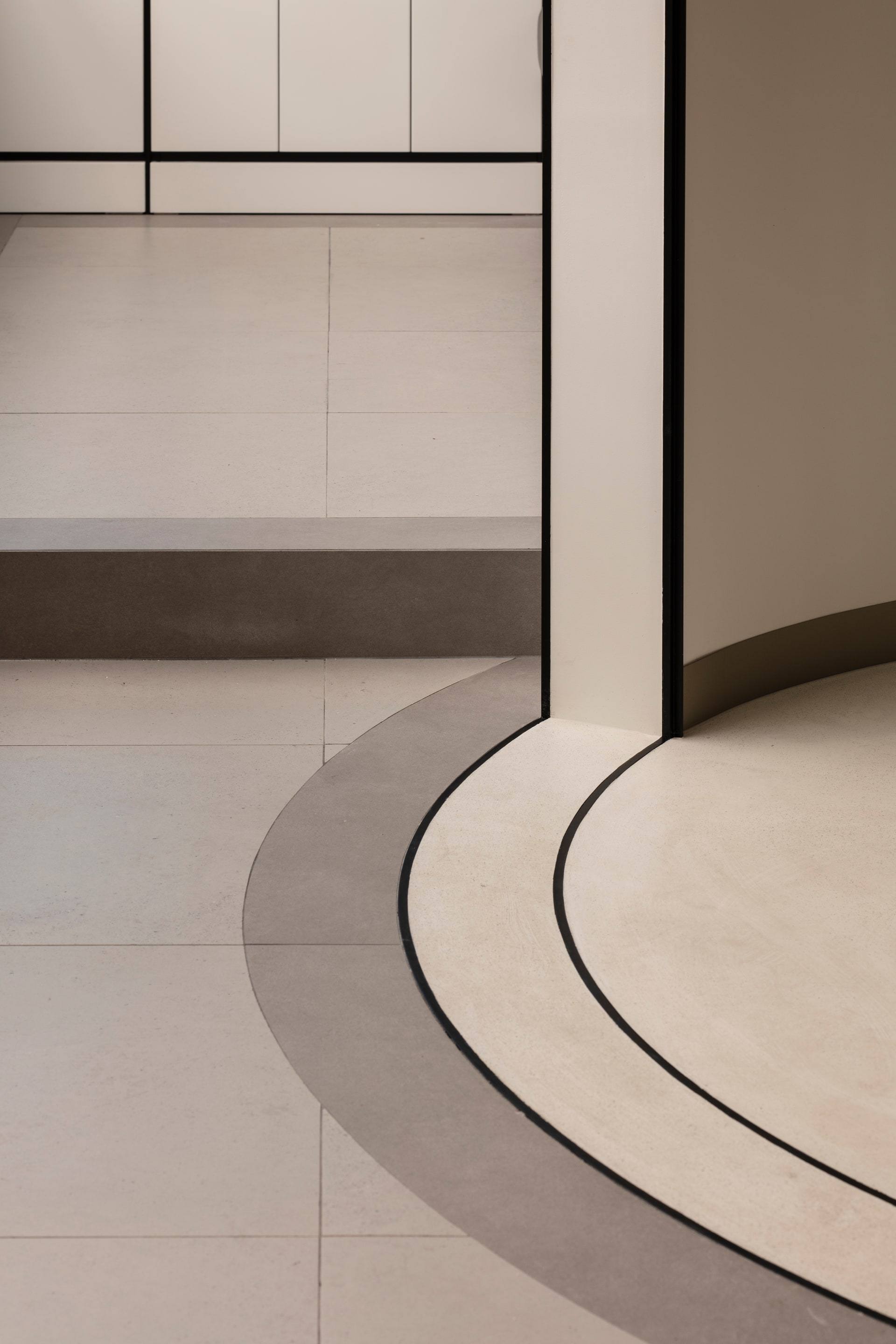 Soigné — interior, 5 of 17