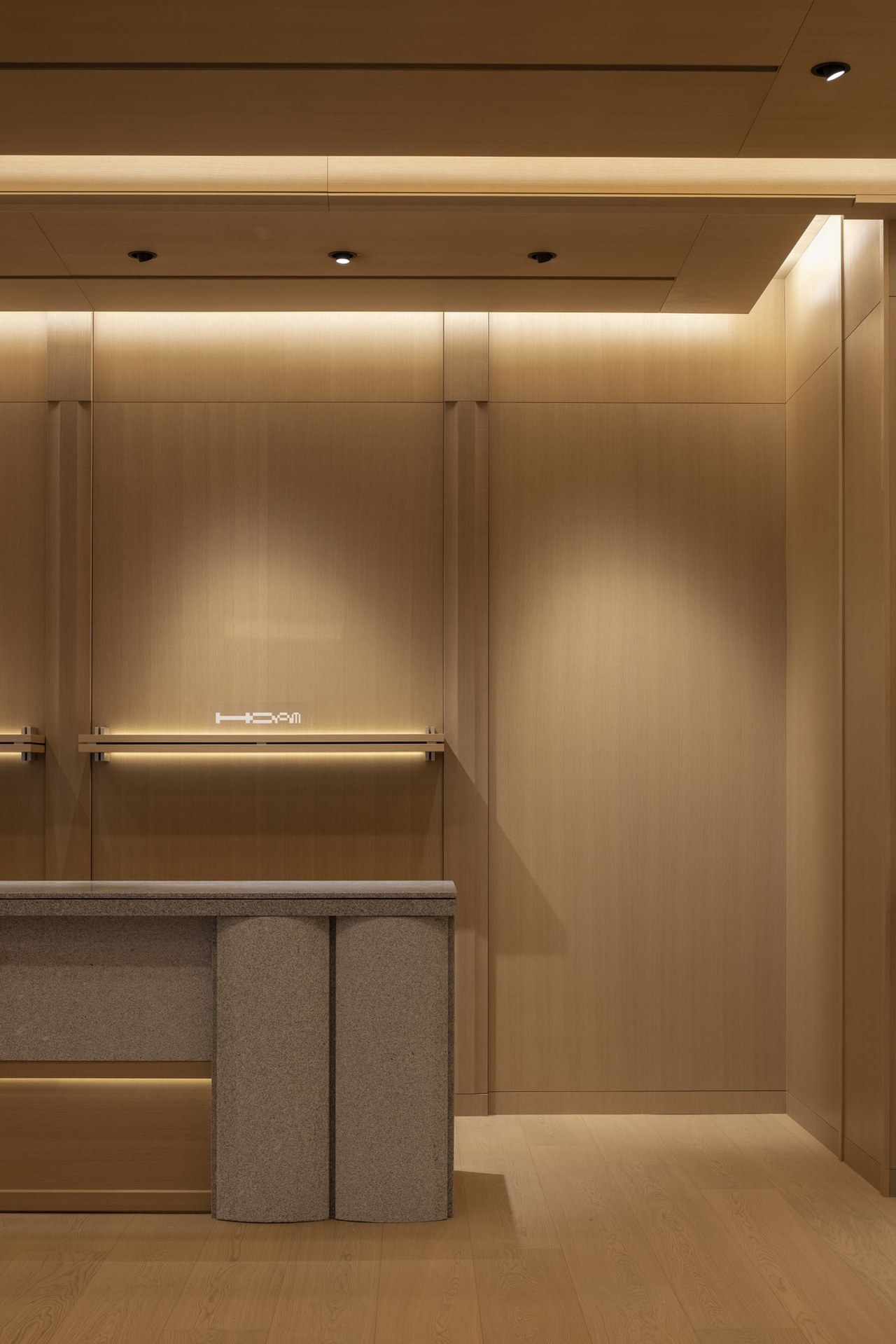 Hoam Museum of Art — Material & Finish