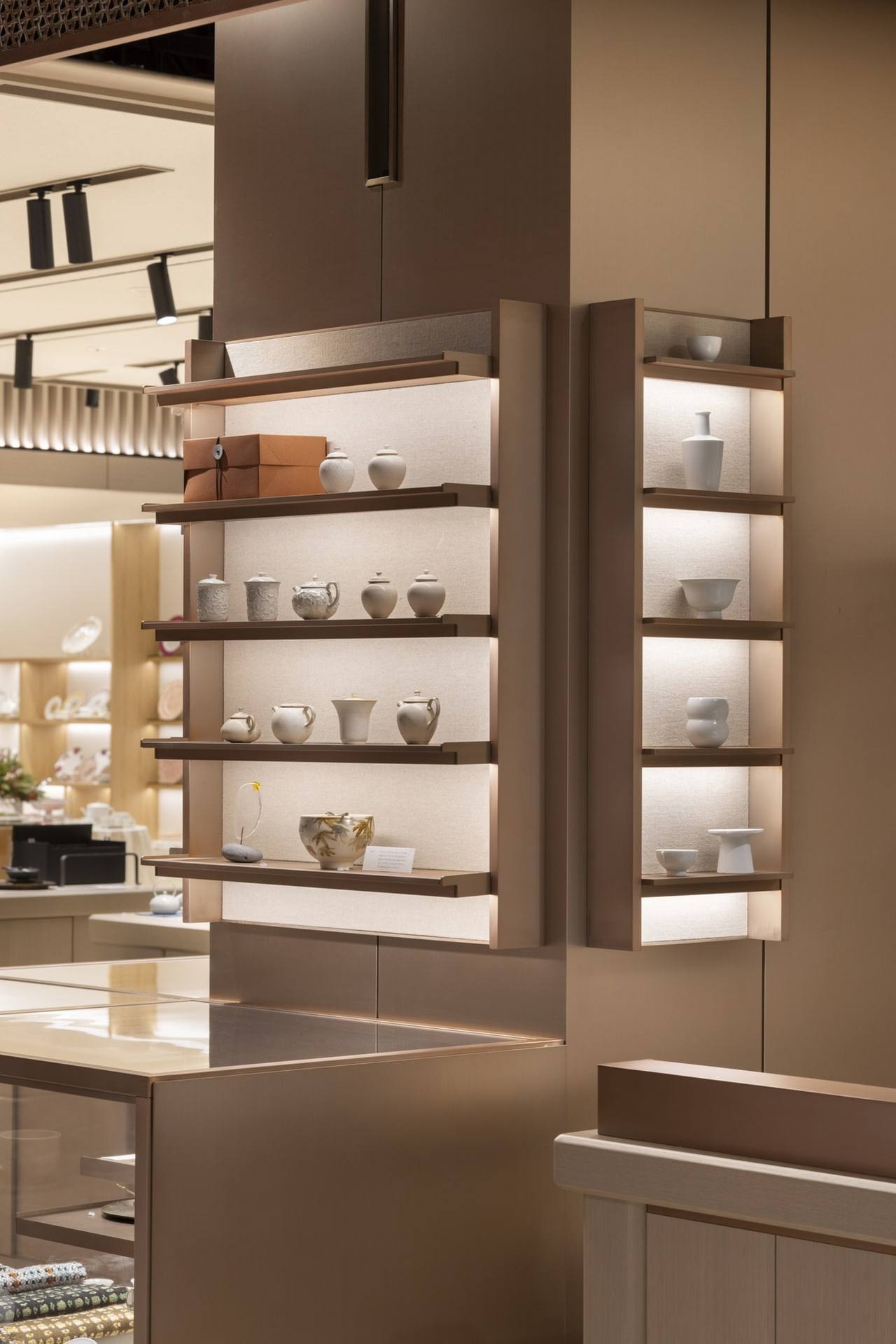Shinsegae Gangnam-Table&Dishware — interior, 5 of 21