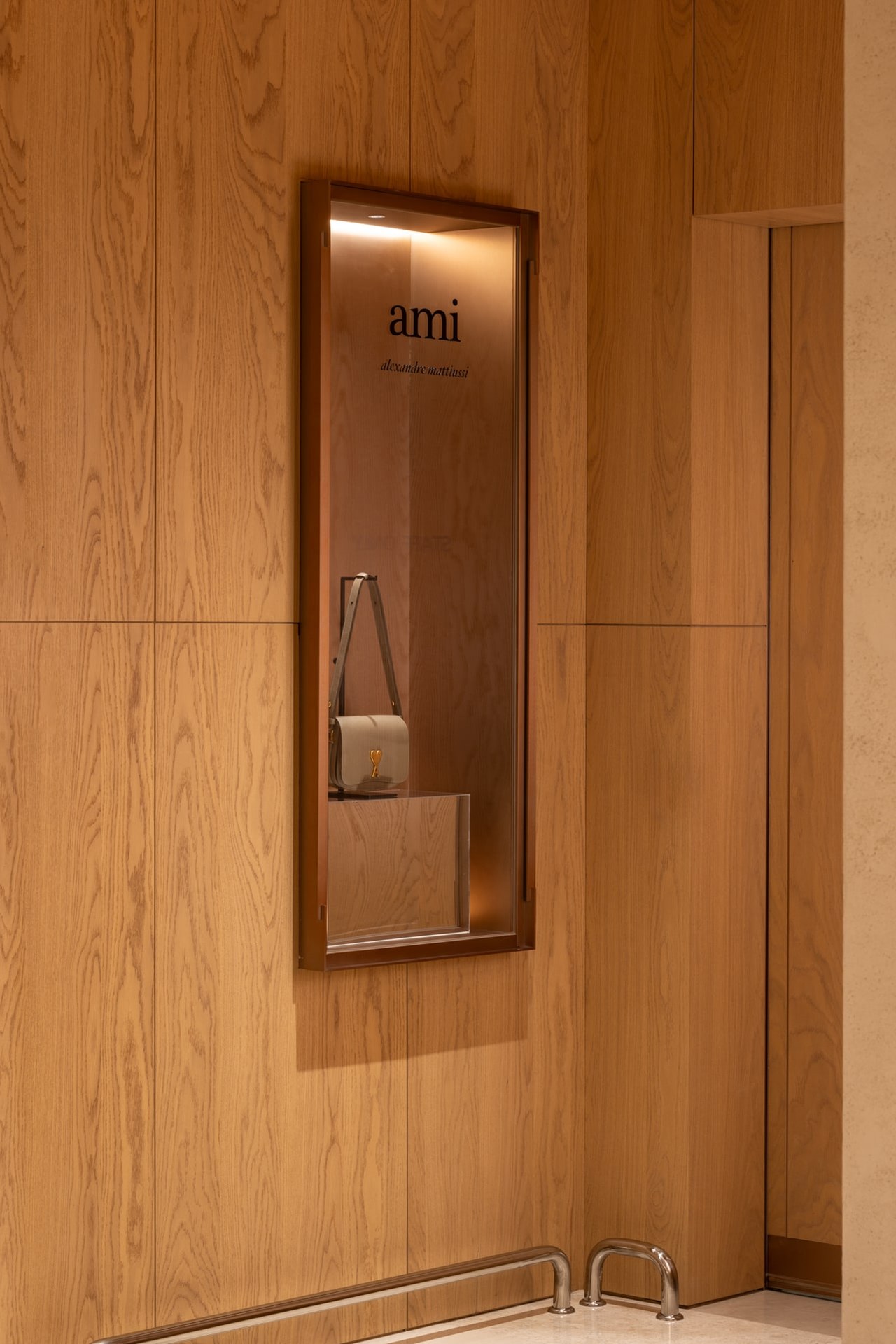 Shinsegae Gangnam-Men's Luxury — Furniture & Fixture