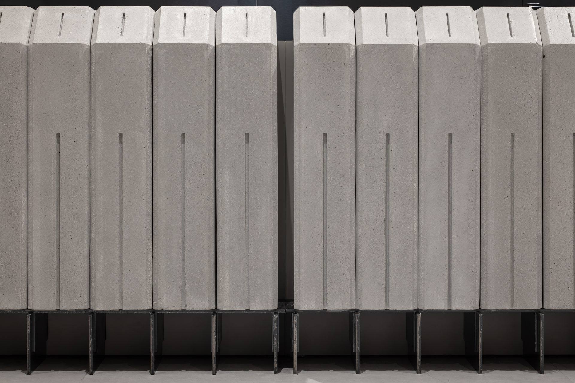 Comgen — interior, 7 of 16