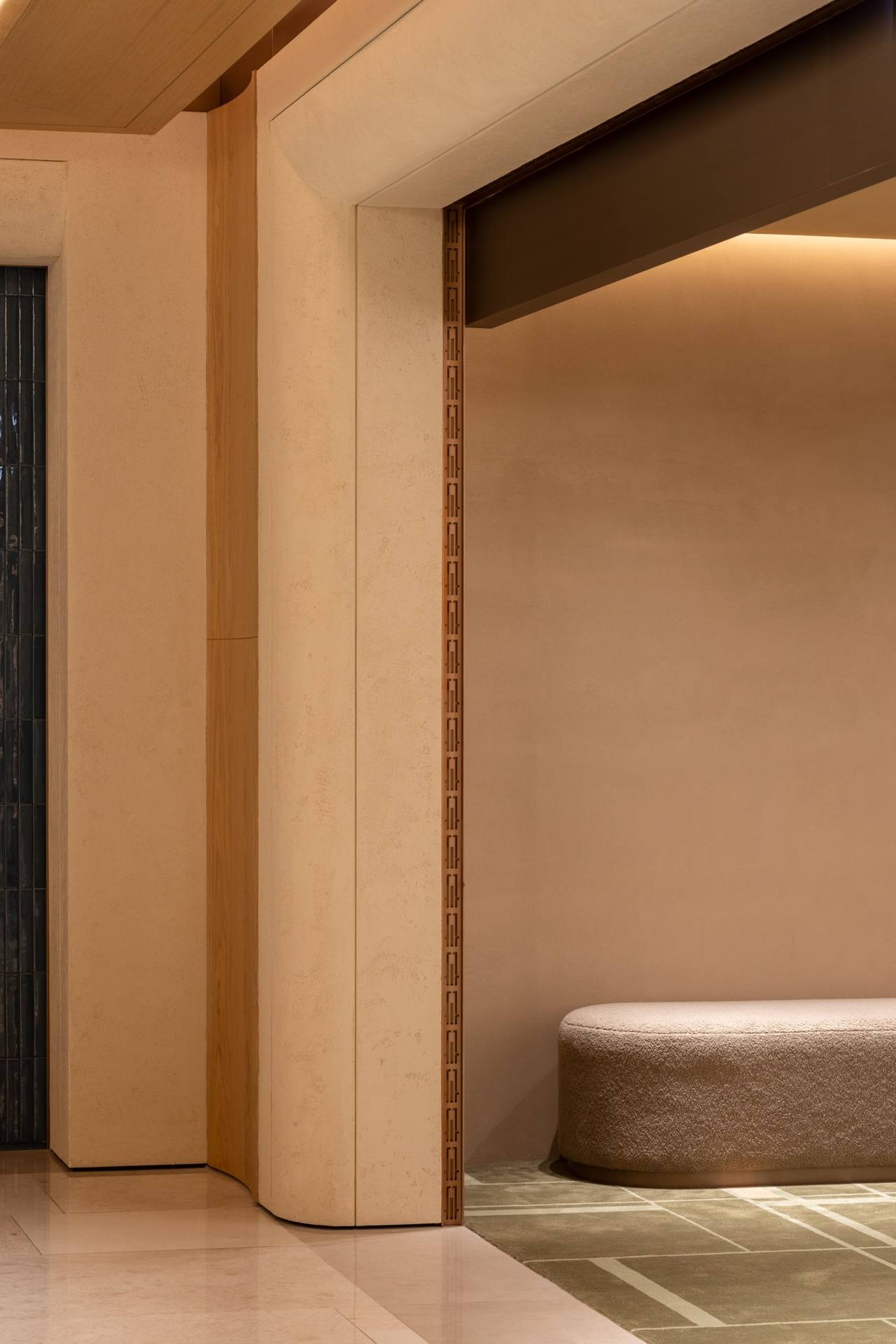 Shinsegae Men's Shoes — interior, 6 of 8