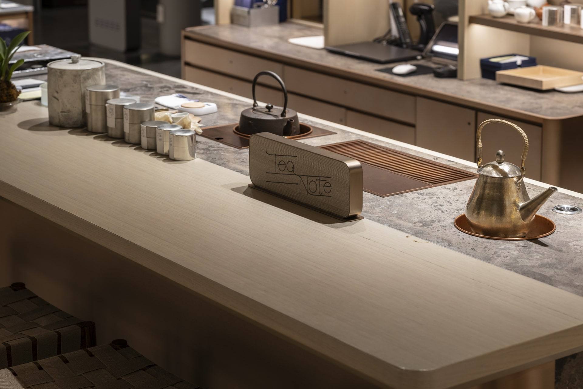 Shinsegae Gangnam-Table&Dishware — interior, 7 of 21
