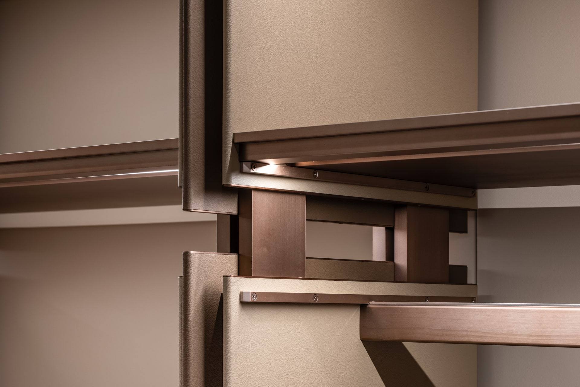 Jons — interior, 7 of 14