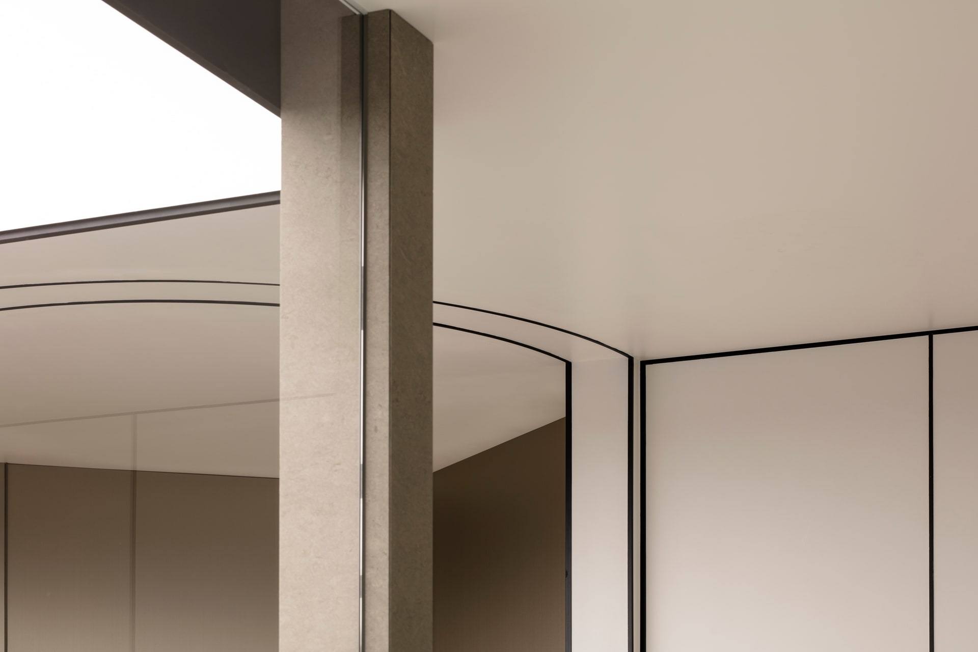 Soigné — interior, 8 of 17