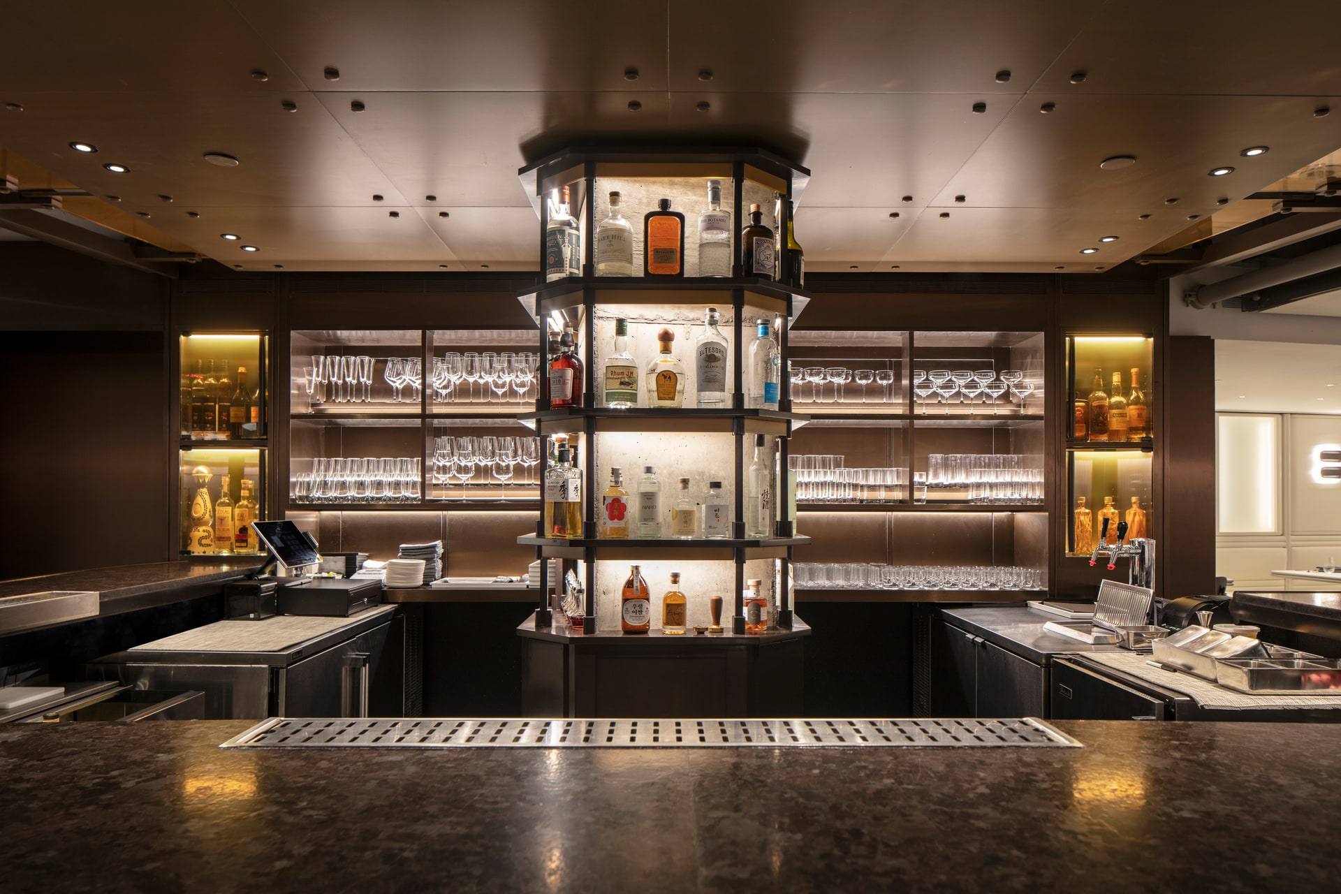 Naro — interior, 8 of 29