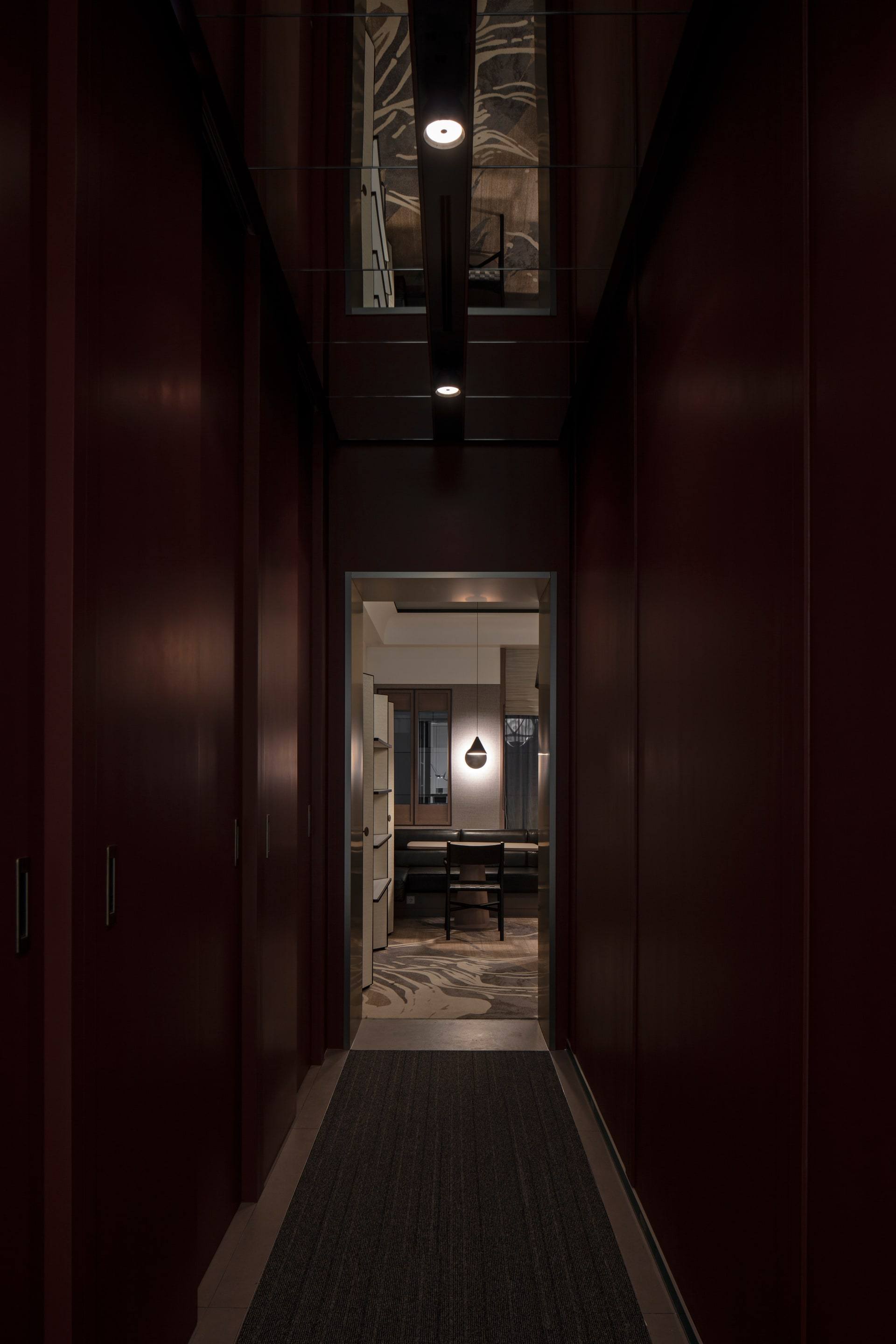 Soigné — interior, 10 of 17