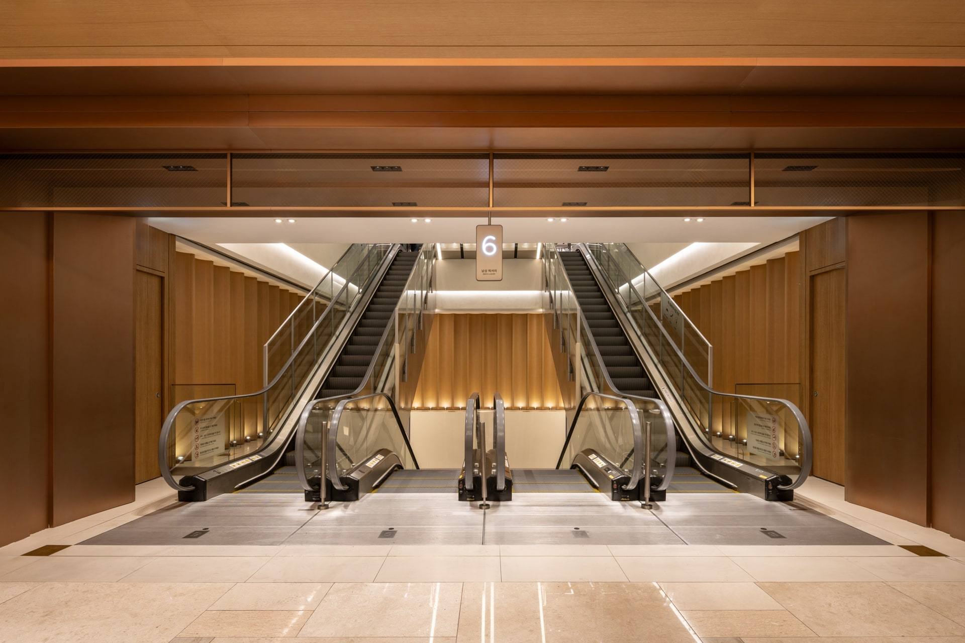 Shinsegae Gangnam-Men's Luxury — interior, 11 of 19