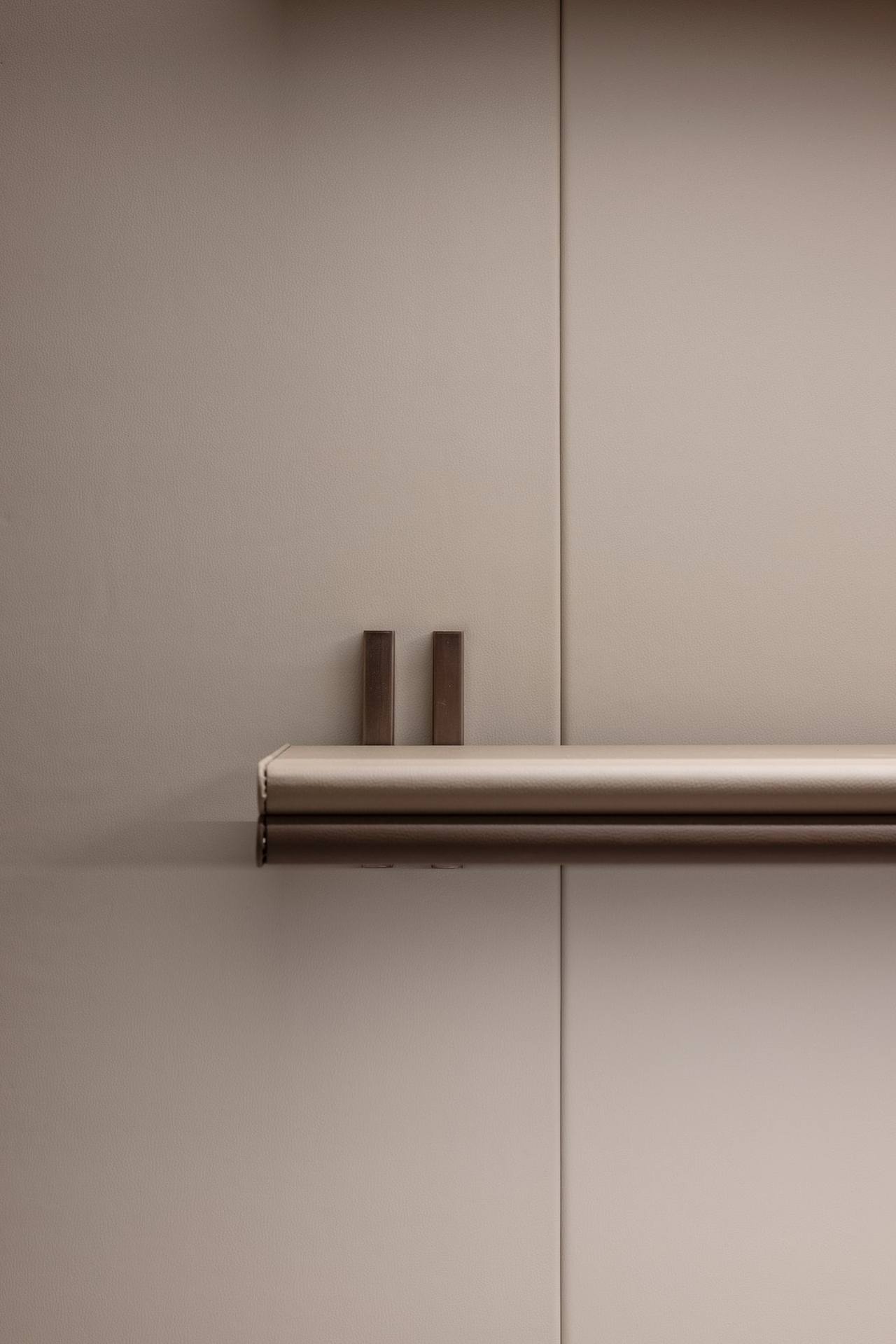 Jons — interior, 12 of 14
