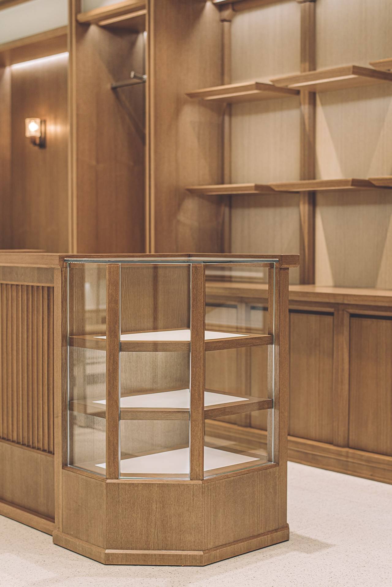 Beanpole Golf — interior, 13 of 23