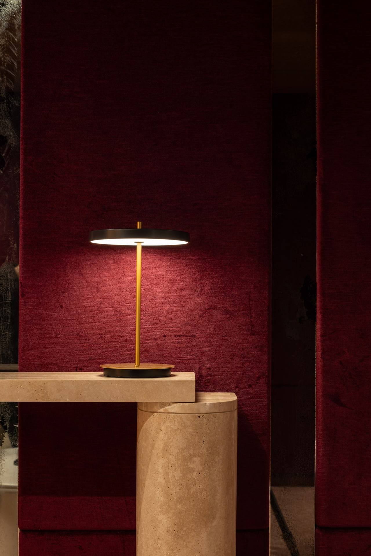 Lotte Avenuel Emerald Lounge — interior, 14 of 30