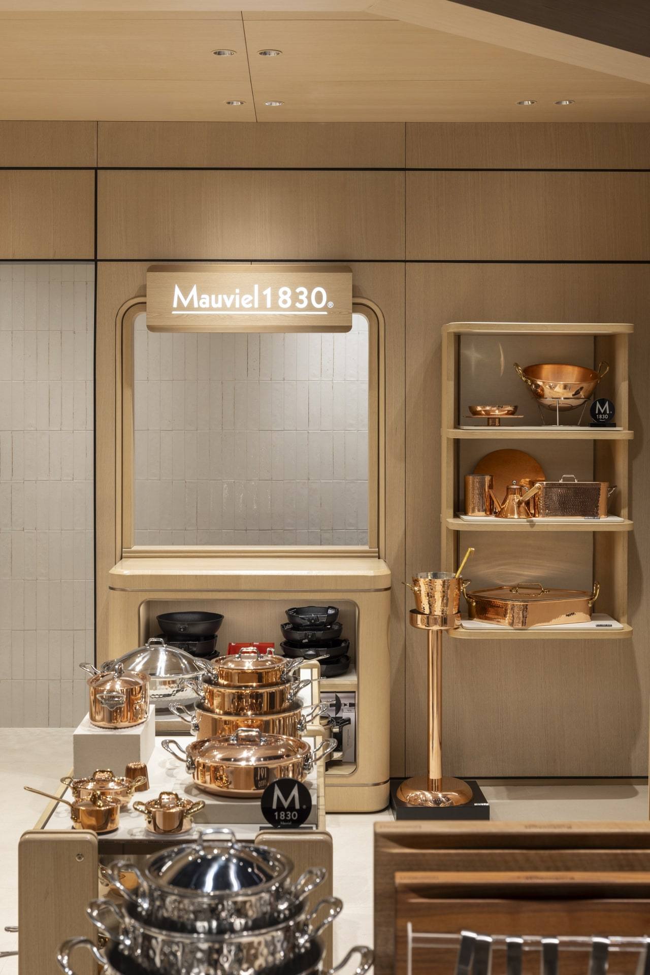 Shinsegae Gangnam-Table&Dishware — interior, 15 of 21