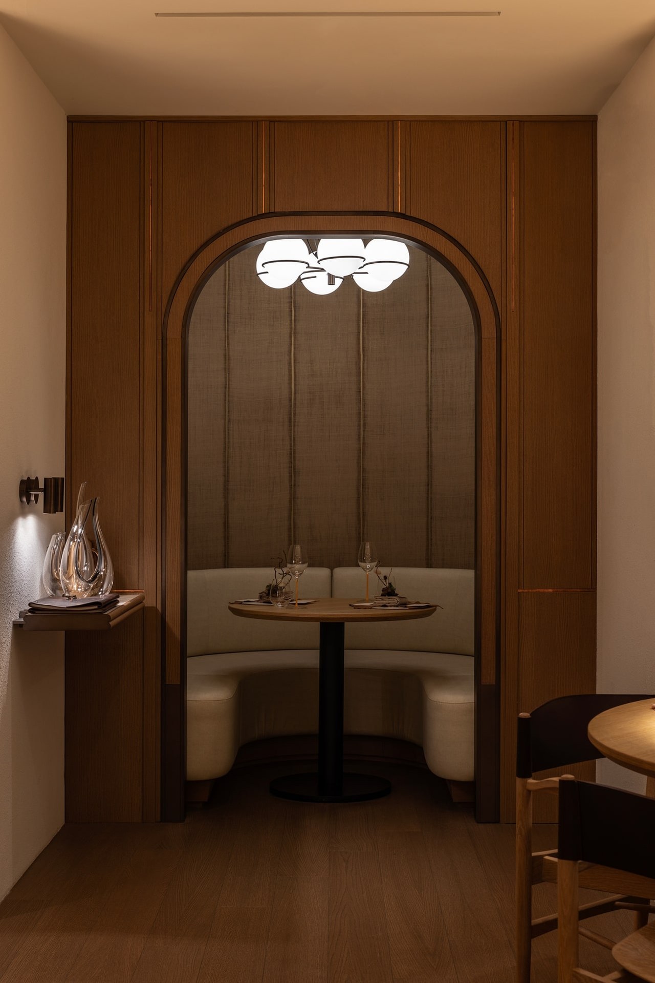 KORII — Furniture & Fixture