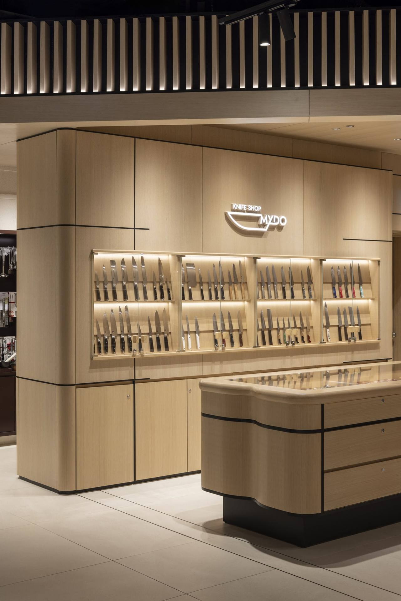 Shinsegae Gangnam-Table&Dishware — interior, 17 of 21