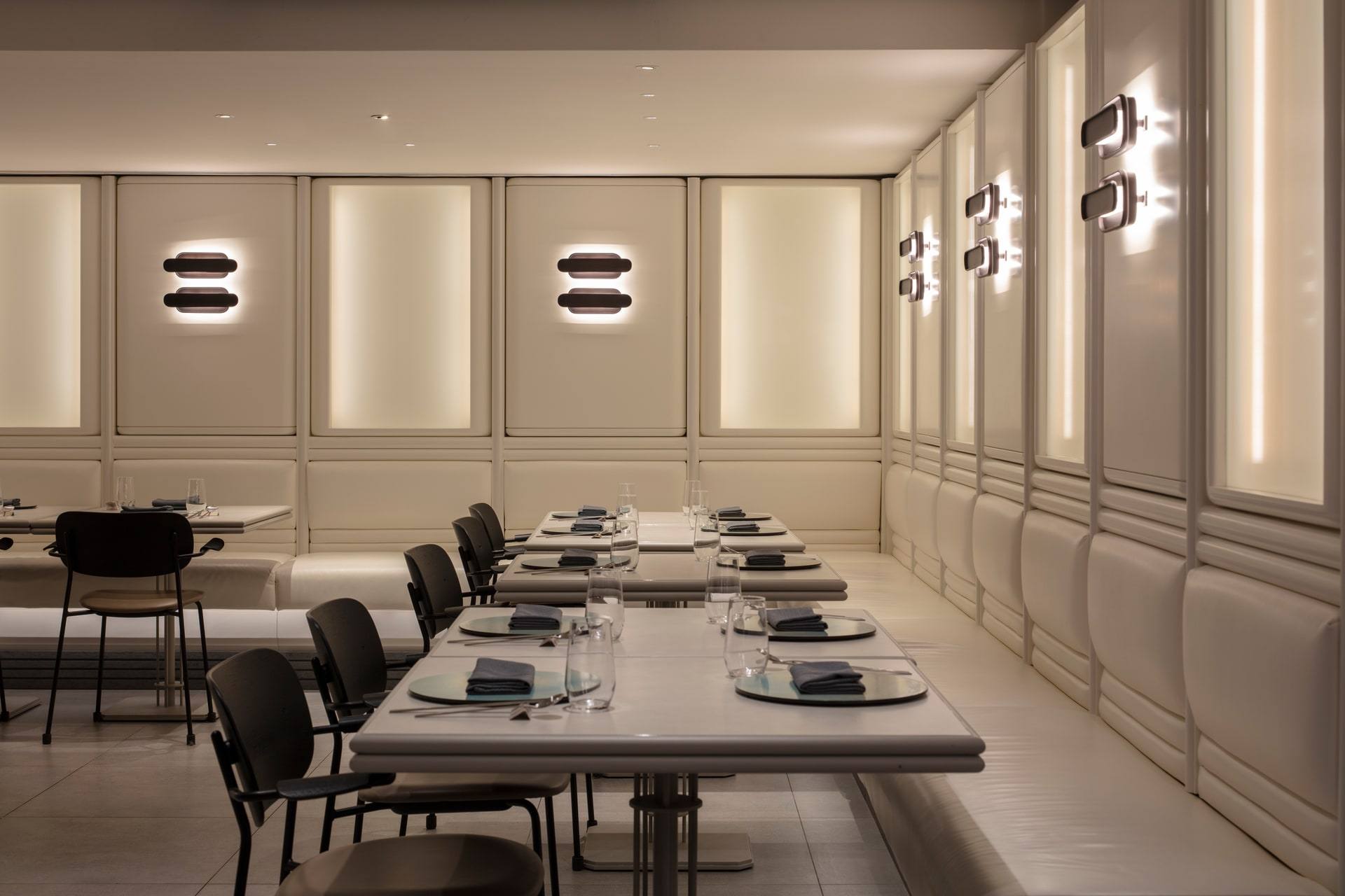 Naro — interior, 18 of 29