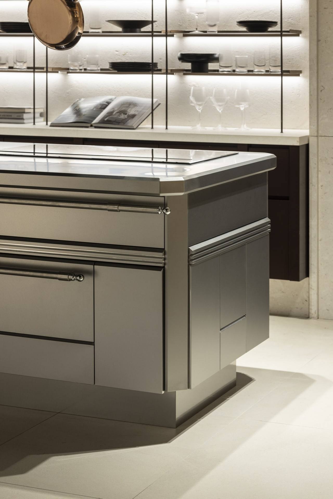 Shinsegae Gangnam-Table&Dishware — interior, 20 of 21