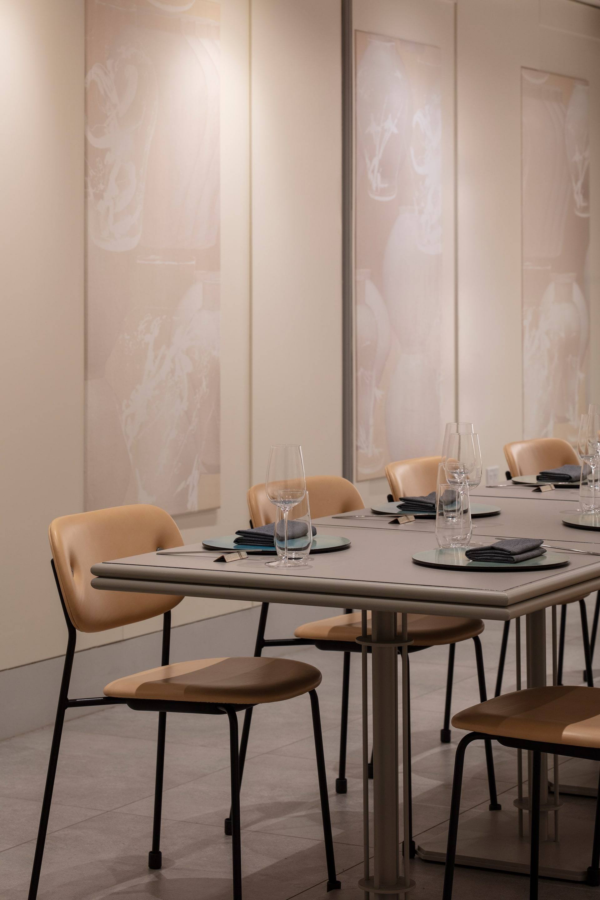 Naro — interior, 26 of 29