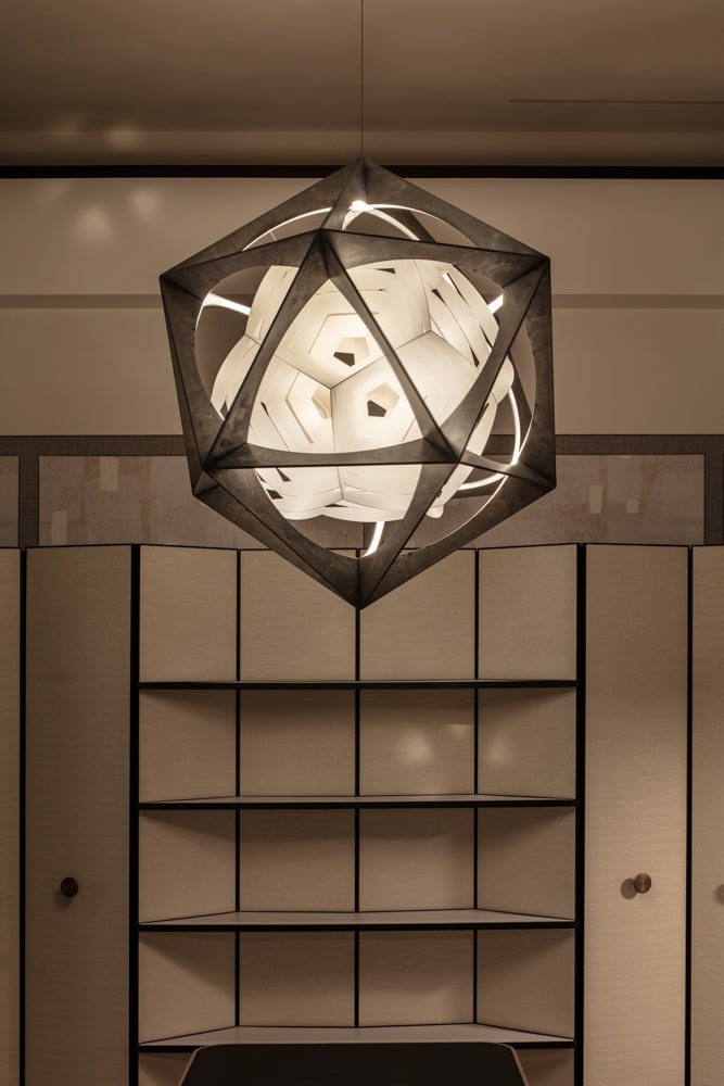 Soigné — Furniture & Fixture